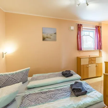 With 2 Bedrooms Semesterbostad Ostseebad Kühlungsborn